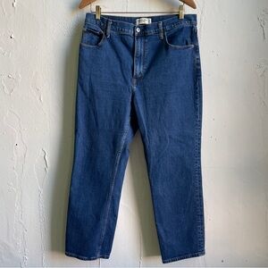 Abercrombie and Fitch The Ankle Straight Ultra High Rise Jeans 31 Waist Size 12